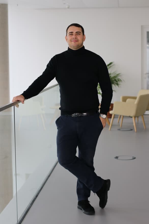 Maximilian Schmidt, Gründer von CPI Technologies und Autor von Vibe Coding für Unternehmer